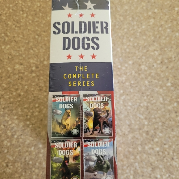 4 book set Soldier Dogs - Picture 6 of 6